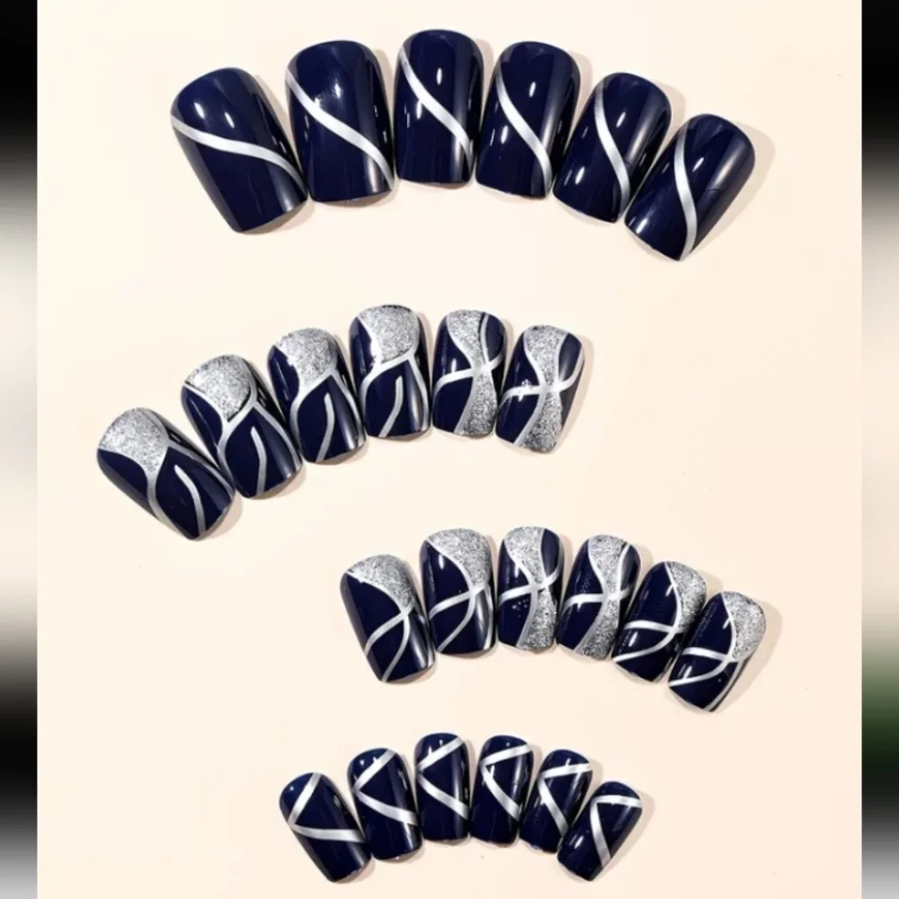🔥3/$22 Navy and Silver Press On Nail Set